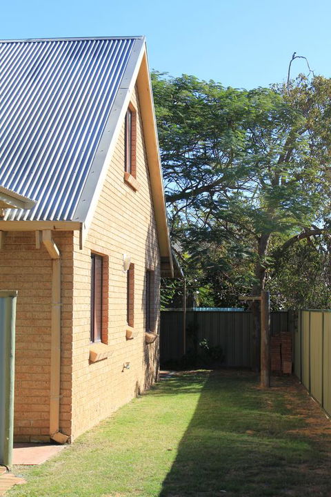 Kestrel Chalets - Accommodation Nelson Bay 5