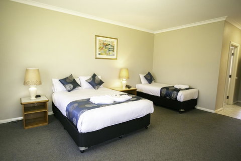 Esplanade Hotel Busselton - Accommodation Nelson Bay 3