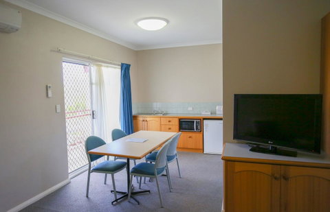 Esplanade Hotel Busselton - Accommodation Nelson Bay 20