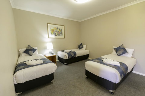 Esplanade Hotel Busselton - Accommodation Nelson Bay 2