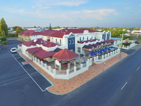 Esplanade Hotel Busselton - Accommodation Nelson Bay 13