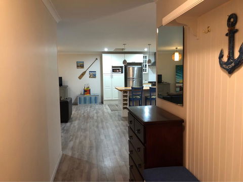 Halls Head Beach House - Accommodation Nelson Bay 2