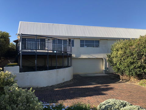 Halls Head Beach House - Accommodation Nelson Bay 1