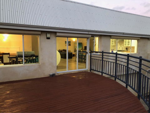 Halls Head Beach House - Accommodation Nelson Bay 11