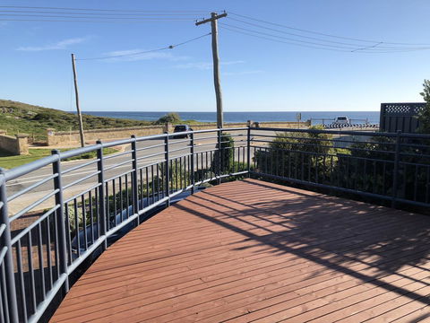 Halls Head Beach House - Accommodation Nelson Bay 0