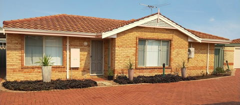 Sea-Esta - Nelsons Bay Accommodation 1