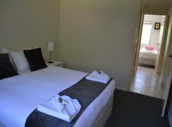Forrest Street - Nelsons Bay Accommodation 0