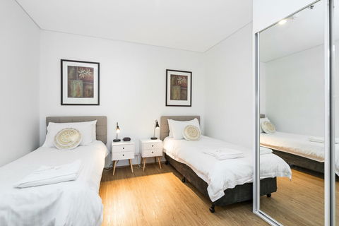 405 Perth City Escape - Accommodation Nelson Bay 7