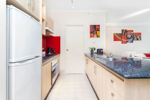 405 Perth City Escape - Accommodation Nelson Bay 27