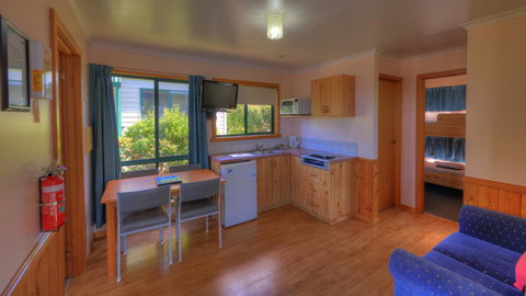 Bicheno Cabin Park - Accommodation Nelson Bay 36