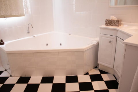 Stanley Hotel & Apartments - Accommodation Nelson Bay 12