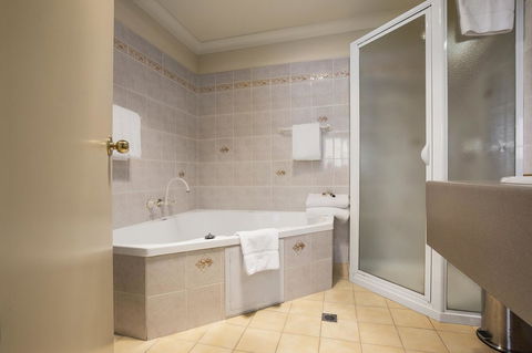 Hadley\'s Orient Hotel - Accommodation Nelson Bay 19