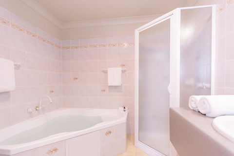Hadley\'s Orient Hotel - Accommodation Nelson Bay 40