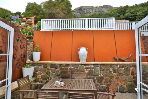 Little Talisker - Accommodation Nelson Bay 25