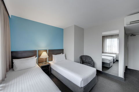 Travelodge Hotel Hobart - Nelson Bay Accommodation.com 11