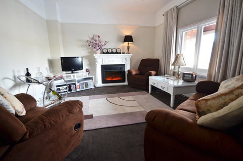 Two Up On York - Accommodation Nelson Bay 17