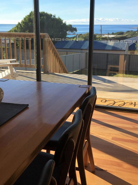 Beach House XIV - Accommodation Nelson Bay 2