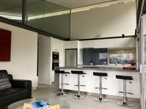 Eaglehawk Pavilions - Accommodation Nelson Bay 4