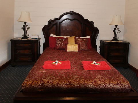 Kerrellie Cottages 2, 4 & 8 Reid Street - Accommodation Nelson Bay 4