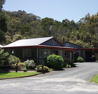 The Crays Accommodation - Accommodation Nelson Bay