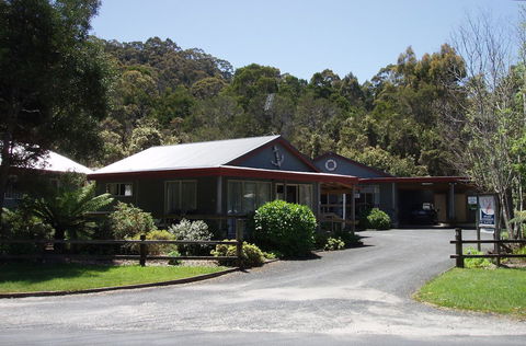 The Crays Accommodation - Accommodation Nelson Bay 0