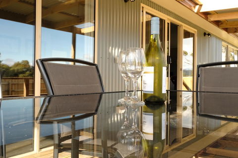 The Crays Accommodation - Accommodation Nelson Bay 19