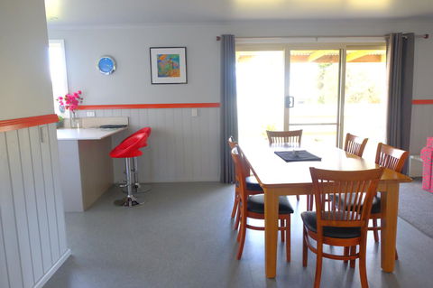 The Crays Accommodation - Accommodation Nelson Bay 5