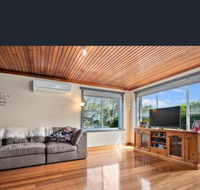 Lylahs - Accommodation Nelson Bay