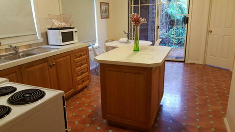 City Townhouse Walking Distance To City - Accommodation Nelson Bay 6