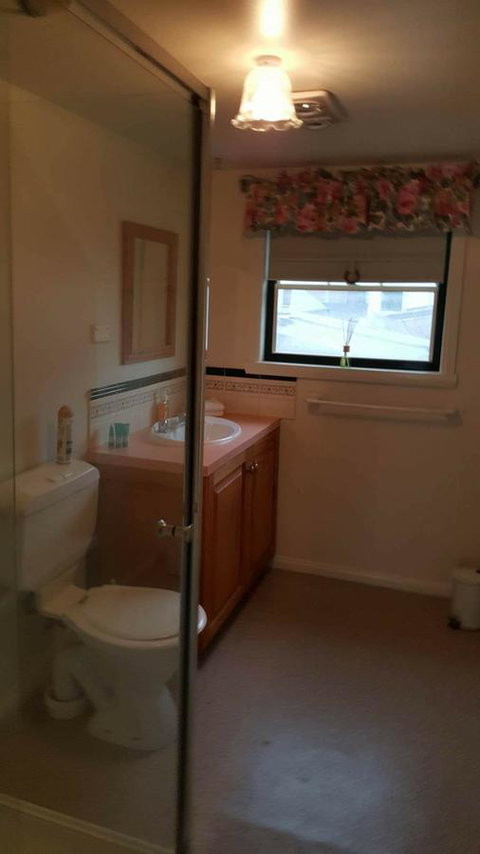 City Townhouse Walking Distance To City - Accommodation Nelson Bay 4