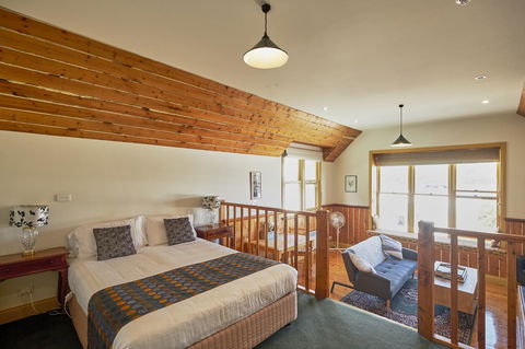 Bushman's Cafe - Accommodation Nelson Bay 1