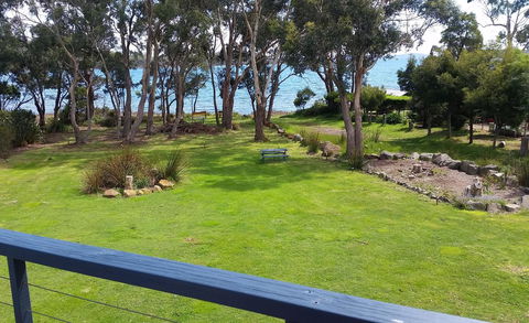 Four Seasons Waterfront Villas - Accommodation Nelson Bay 25