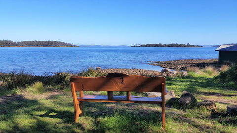 Four Seasons Waterfront Villas - Accommodation Nelson Bay 33