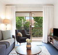 Newly-furnished 2-Bed Apartment with Gym and Pool - Accommodation Nelson Bay