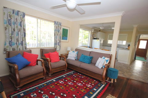 NORTH HAVEN SEA BREEZE - 9 David Campbell St , North Haven - Accommodation Nelson Bay 3