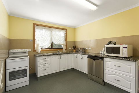Northeast Restawhile BandB - Accommodation Nelson Bay 2