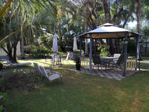 Oakey Motel - Accommodation Nelson Bay 2