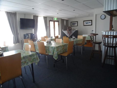 Oakey Motel - Accommodation Nelson Bay 1