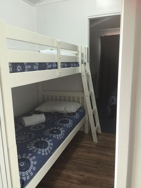 Oakridge Motel Tourist Park - Accommodation Nelson Bay 2