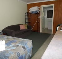 Oakridge Motel Tourist Park - Accommodation Nelson Bay