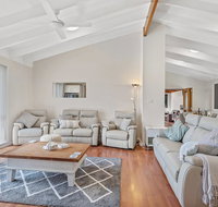 Ocean Beach Road 22 - Accommodation Nelson Bay