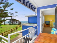 Ocean Blue Apartment Three - apartment on 2nd level