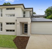 OCEAN BREEZE Family Home - Accommodation Nelson Bay