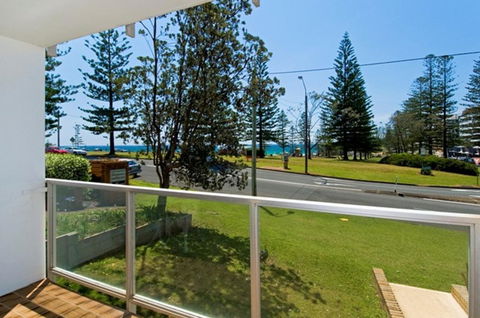 Ocean Court 1 13 Lord Street - Accommodation Nelson Bay 1