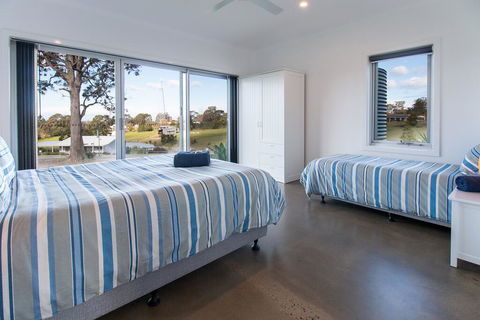 Ocean View - Accommodation Nelson Bay 3