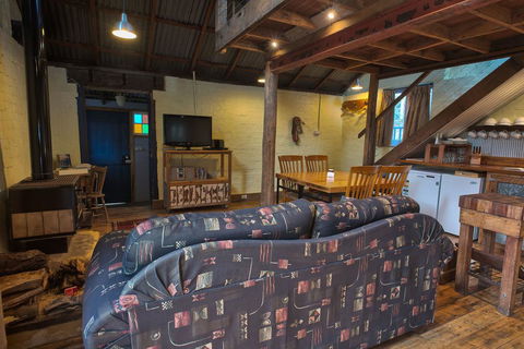 Old Leura Dairy - Accommodation Nelson Bay 2