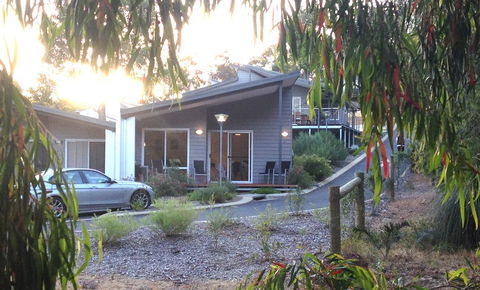 On The Edge Of The Forest - Accommodation Nelson Bay 0