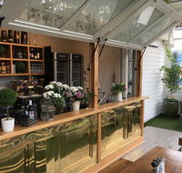 Oscars Hotel and Cafe Bar - Accommodation Nelson Bay