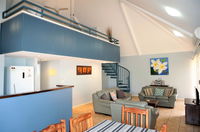 Osprey Holiday Village Unit 115 - Idyllic 3 Bedroom Holiday Villa with a Pool in the Complex
