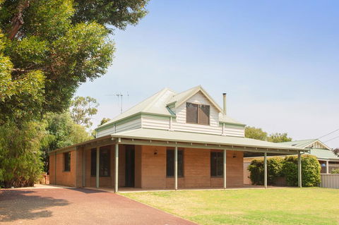 Our Casita - Nelsons Bay Accommodation 1